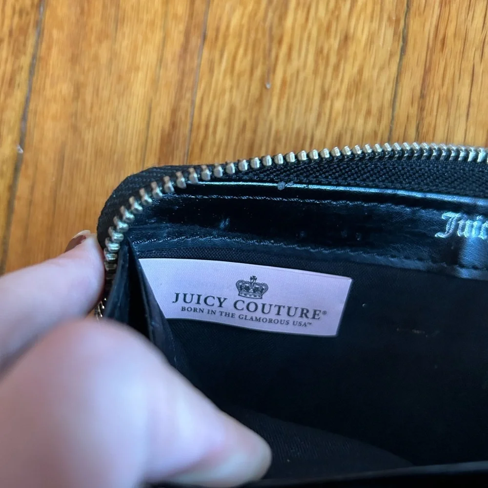 Vintage Juicy Couture Black Wallet Velour Charge It Embroidered Y2K‎ Zip Around